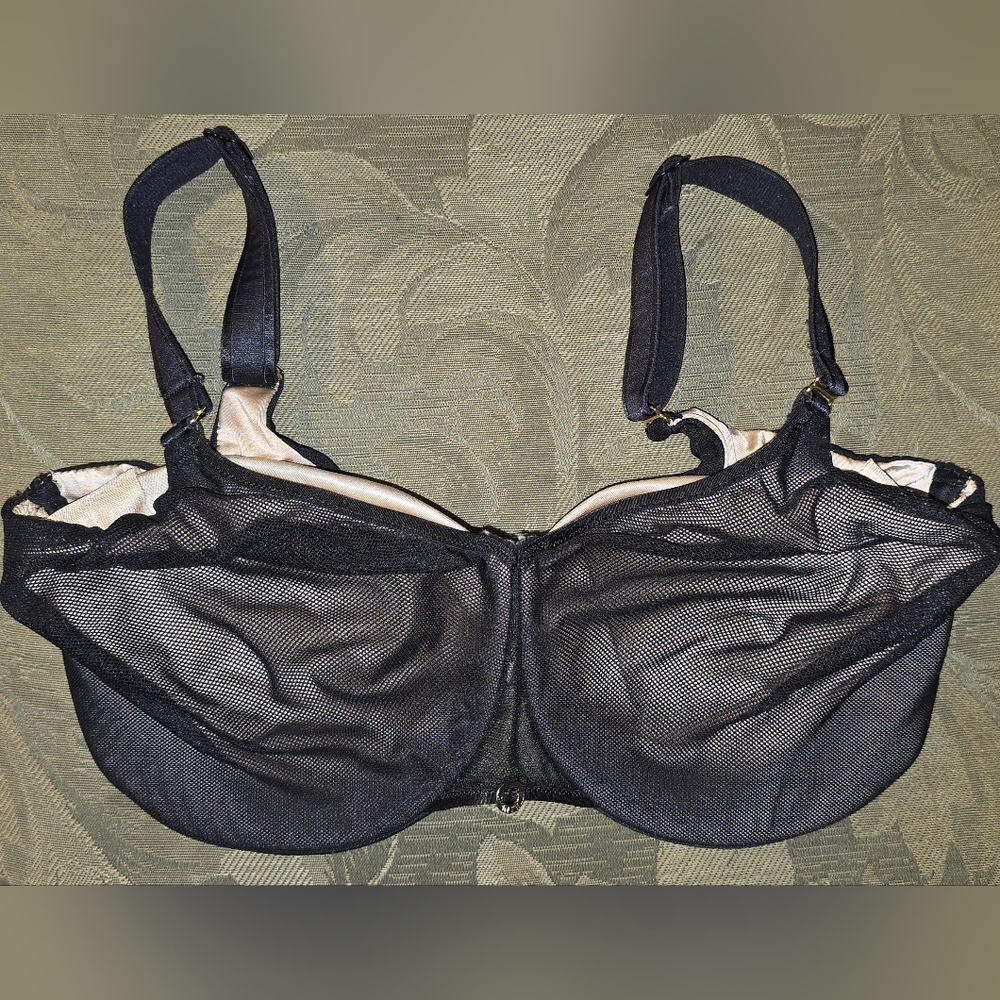 Chantelle Black Mesh Bra 🖤🖤
